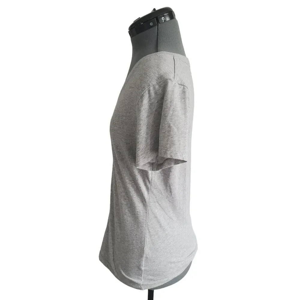 Nike Slim Fit‎ / Dry-Fit / V-Neck T-Shirt Size M